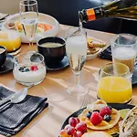 Hotell Melba 4*