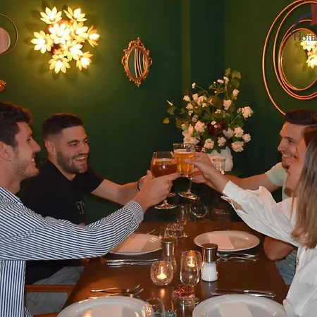 Melba 4* باستونيا