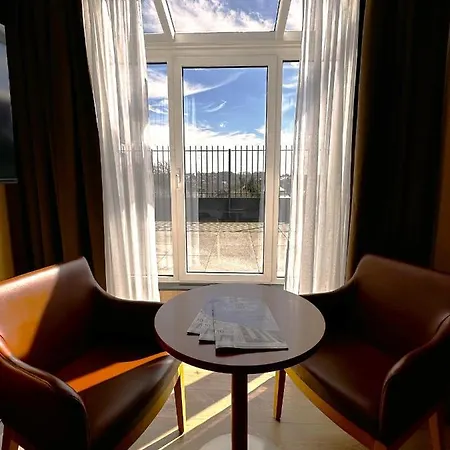 Hotel Melba