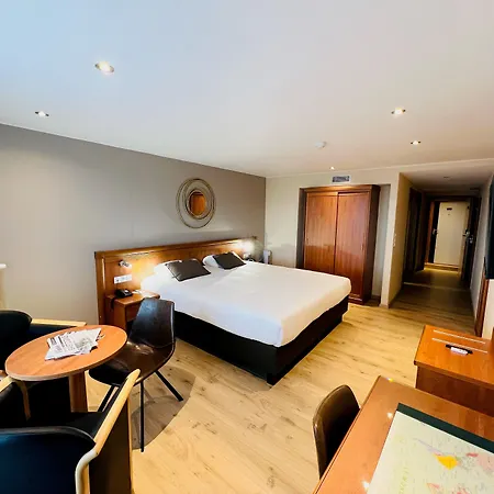 Melba Hotel 4*